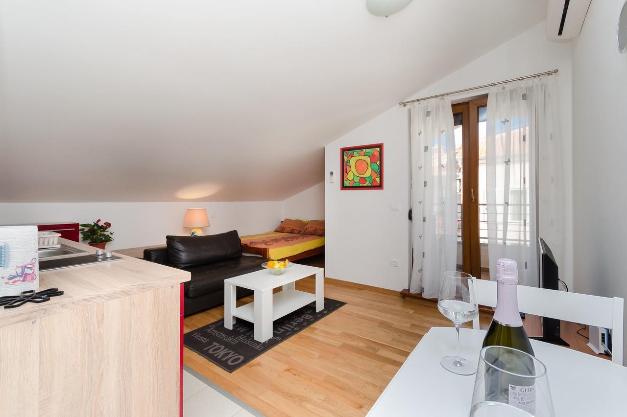 Apartment Goran